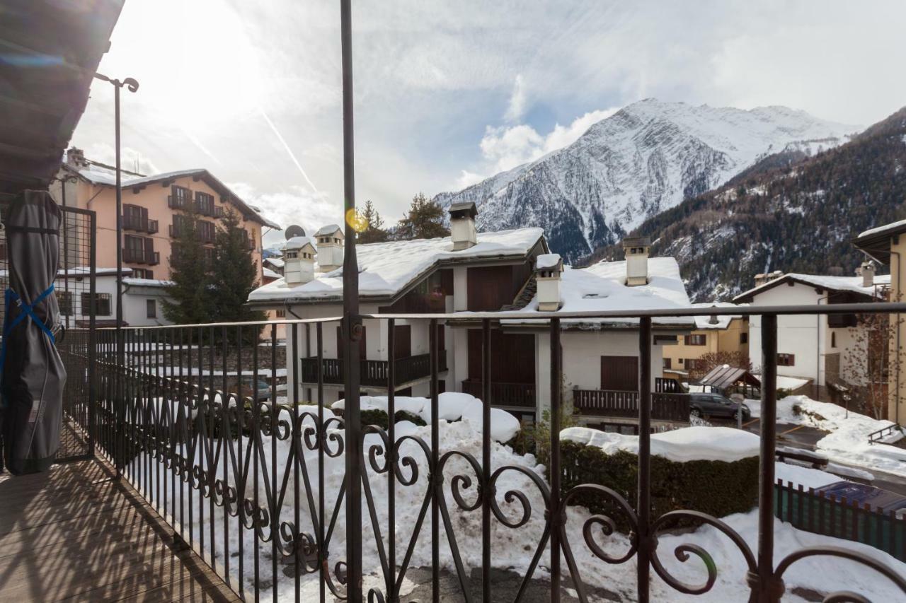 L'Atelier Du Temps - Charme In Courmayeur Apartment Exterior photo